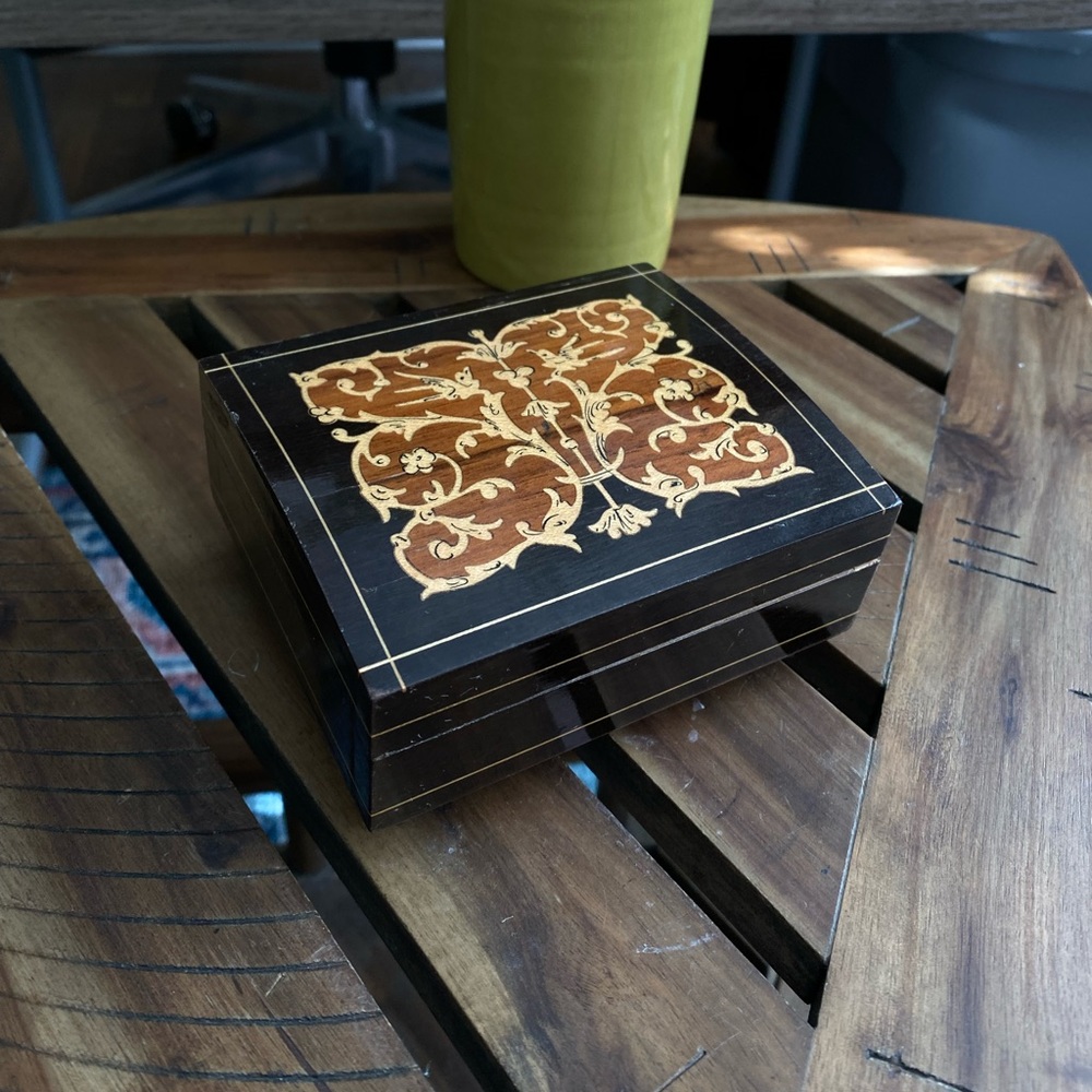 Italian Inlay Music Box